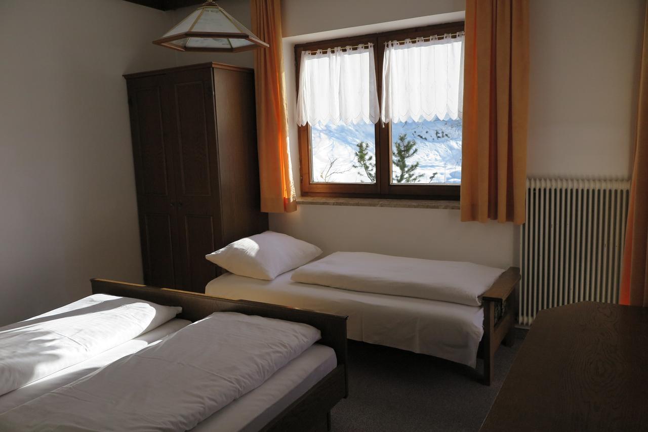 Haus Enzian Apartamento Sankt Johann im Pongau Quarto foto