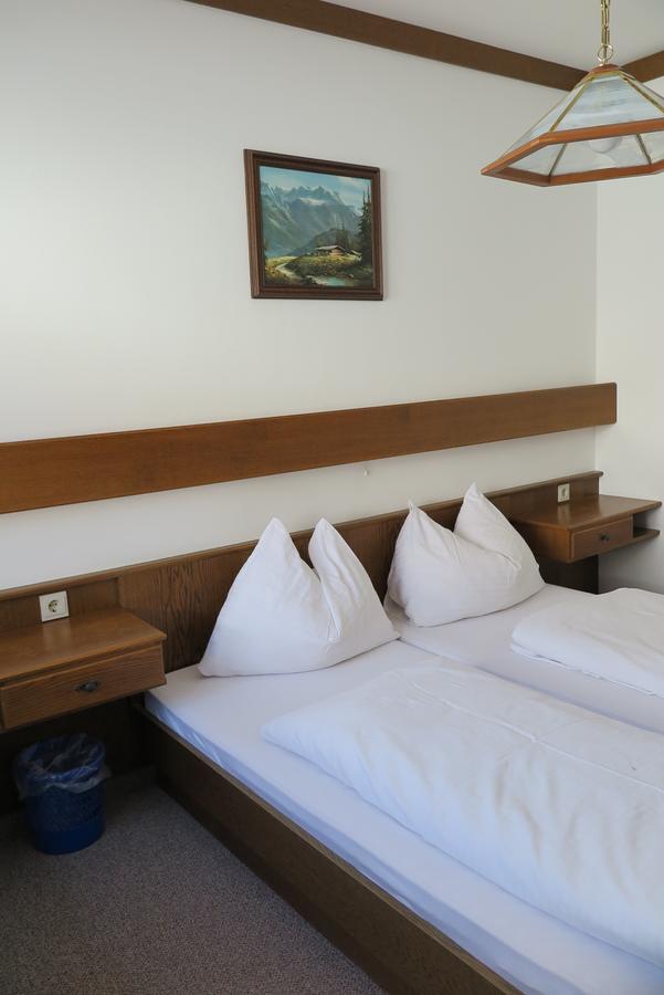 Haus Enzian Apartamento Sankt Johann im Pongau Quarto foto