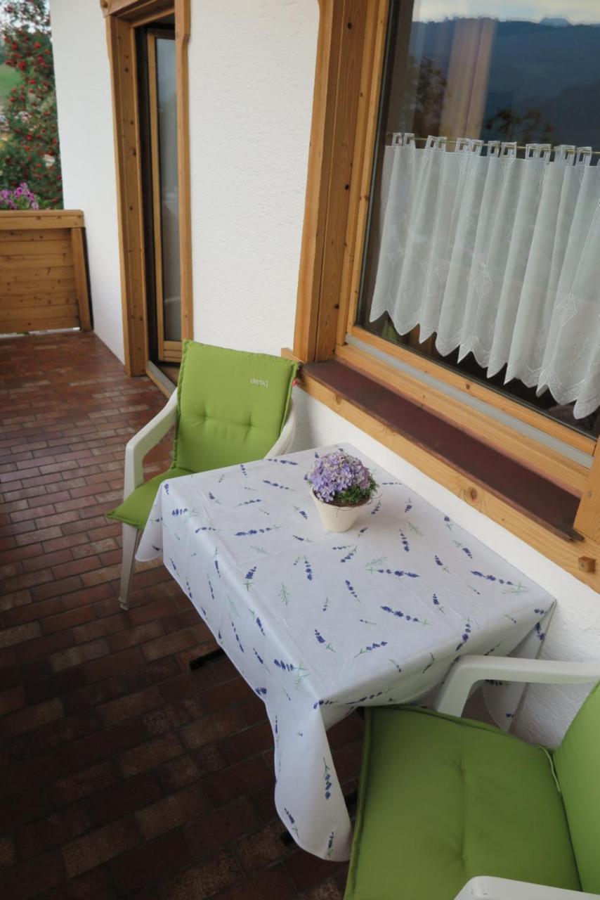 Haus Enzian Apartamento Sankt Johann im Pongau Exterior foto